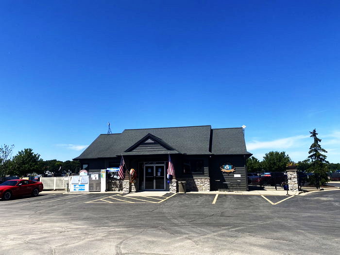 Pleasant View Hotel and Dance Pavillion - In And Around Clark Lake (newer photo)